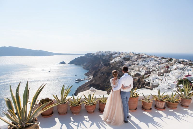 How to plan the perfect honeymoon in Greece