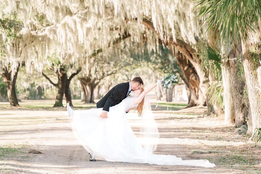 A Beautiful Warm Winter Wedding In The Low Country At Agapae Oaks, Beaufort Sc Wedding in the Lowcountry in South Carolina