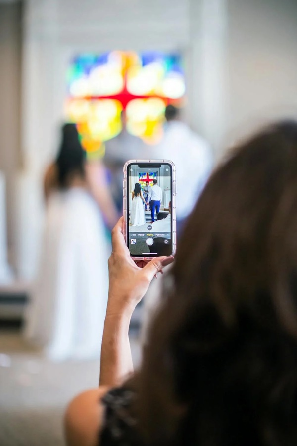 Tips on How To Do a Wedding Live Stream