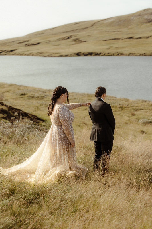Sunny South Iceland Elopement shoot at Dyrholaey