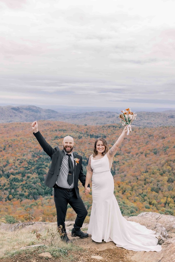 elopement photo shoot in the Adirondack mountains near Lake George