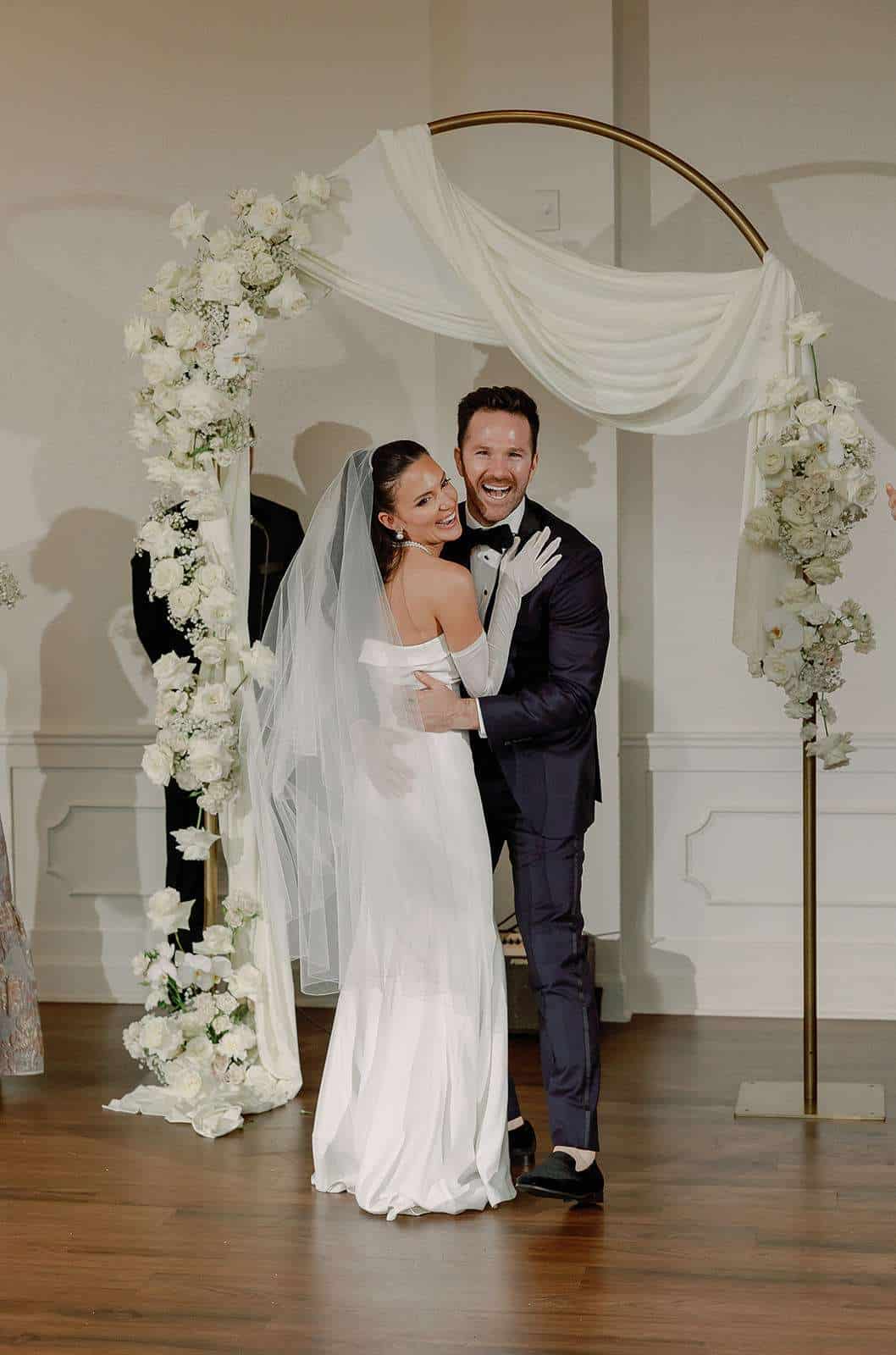 Allie and David's Edgy and Romantic Fall Wedding at Oakbourne Country Club in LA - Romantic Fall Wedding At Oakbourne Country Club In La