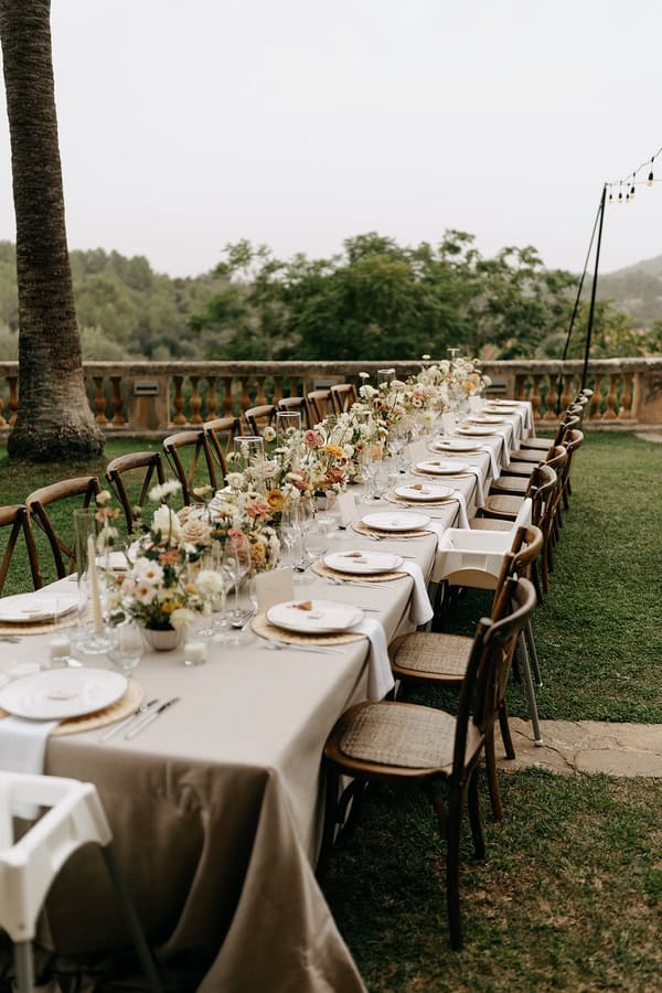 intimate wedding shoot in mallorca
