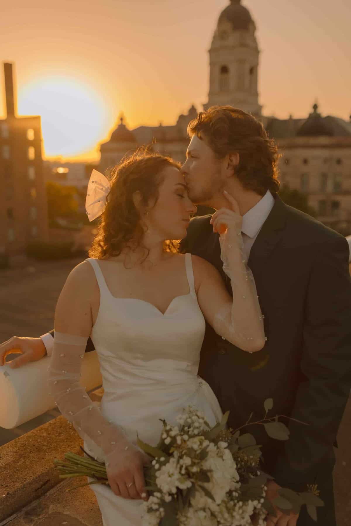 Modern wedding styled shoot.