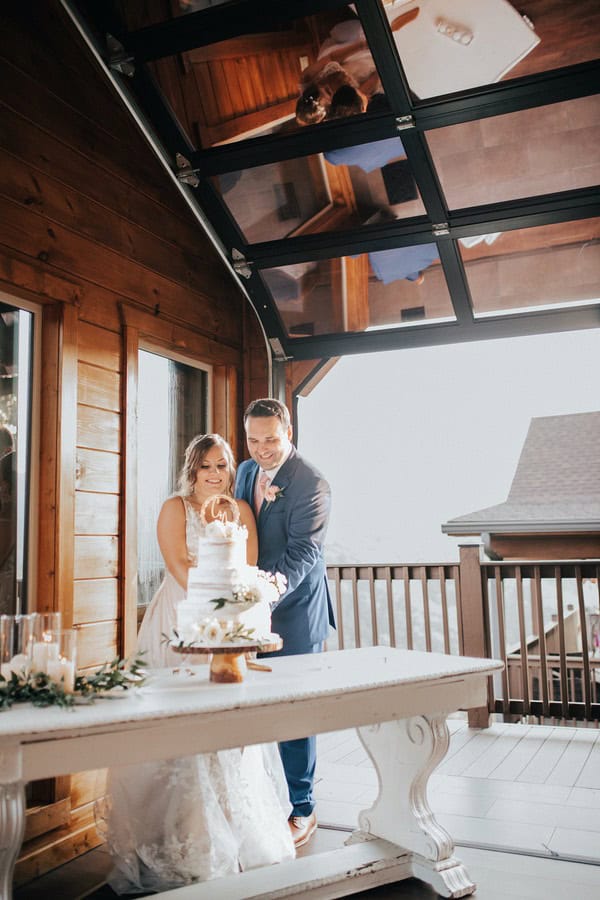 mountain wedding in the smokey mountains