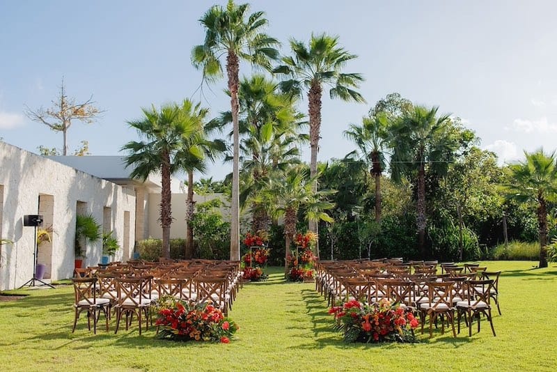 wedding photo shoot at Andaz Mayakoba Resort Riviera Maya in Mexico.