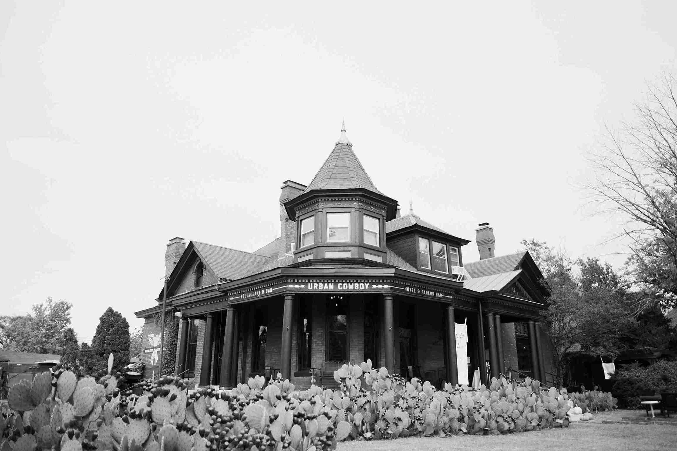 Modern September Wedding in Nashville TN