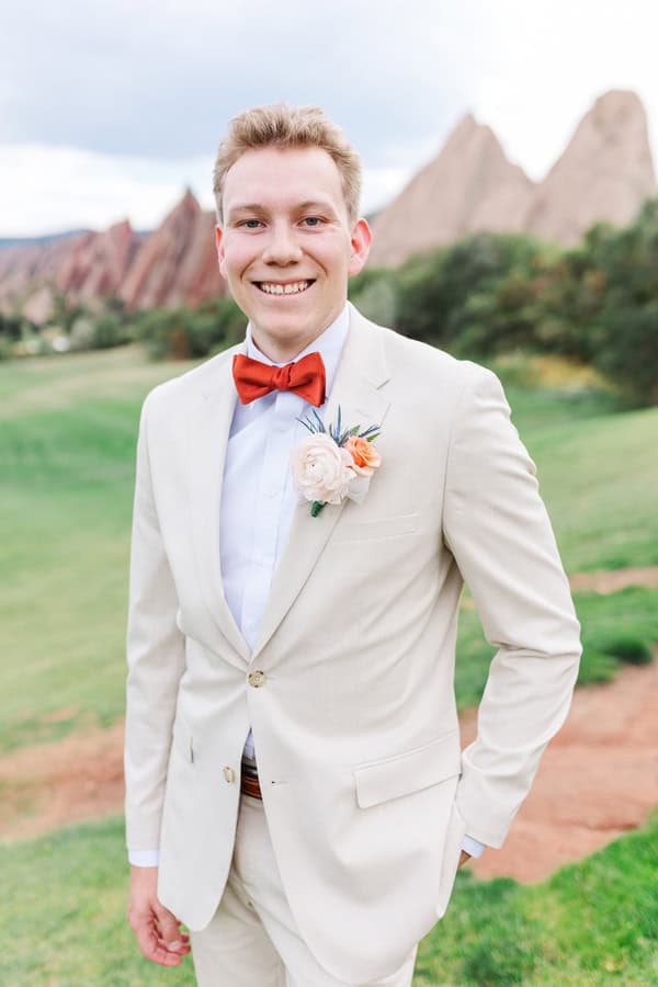 groom at golf course