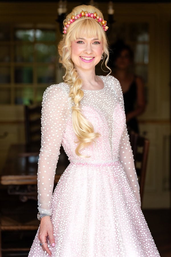 bride getting ready for wedding