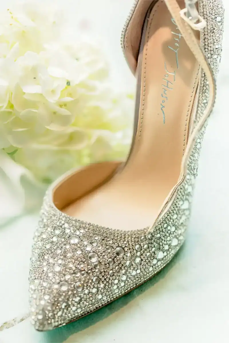 wedding shoe at Marriott Hotel Wedding in Syracuse photoshoot