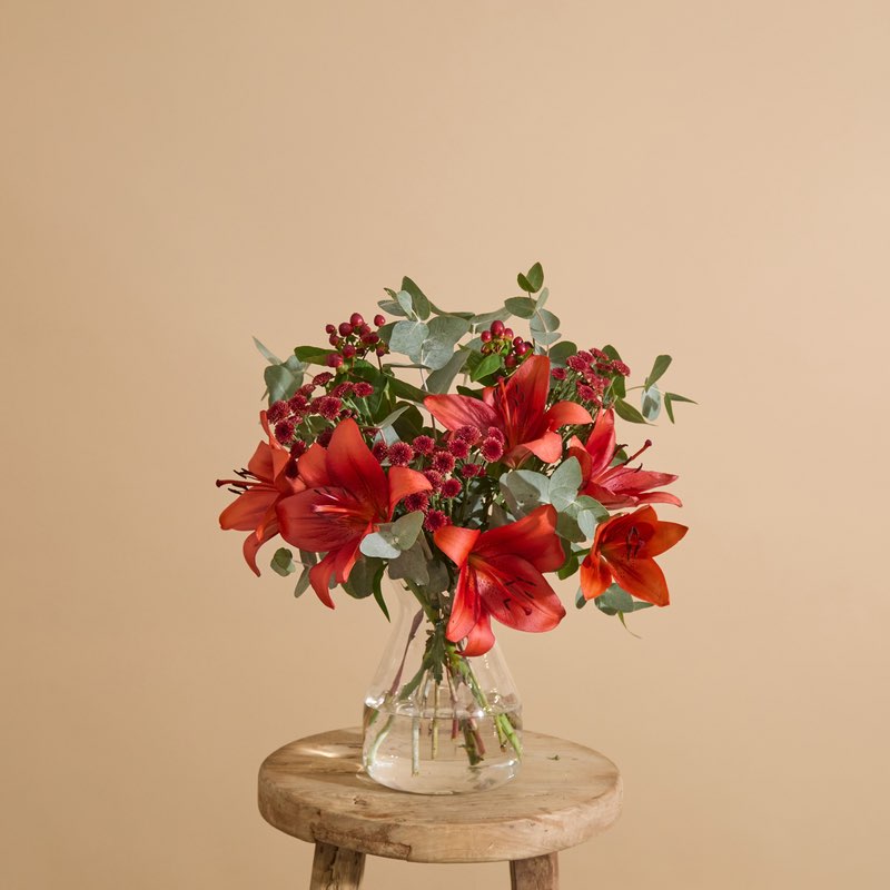 Letterbox silk pyjamas bouquet